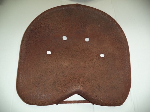 Vintage tractor seat fordson - vintage,